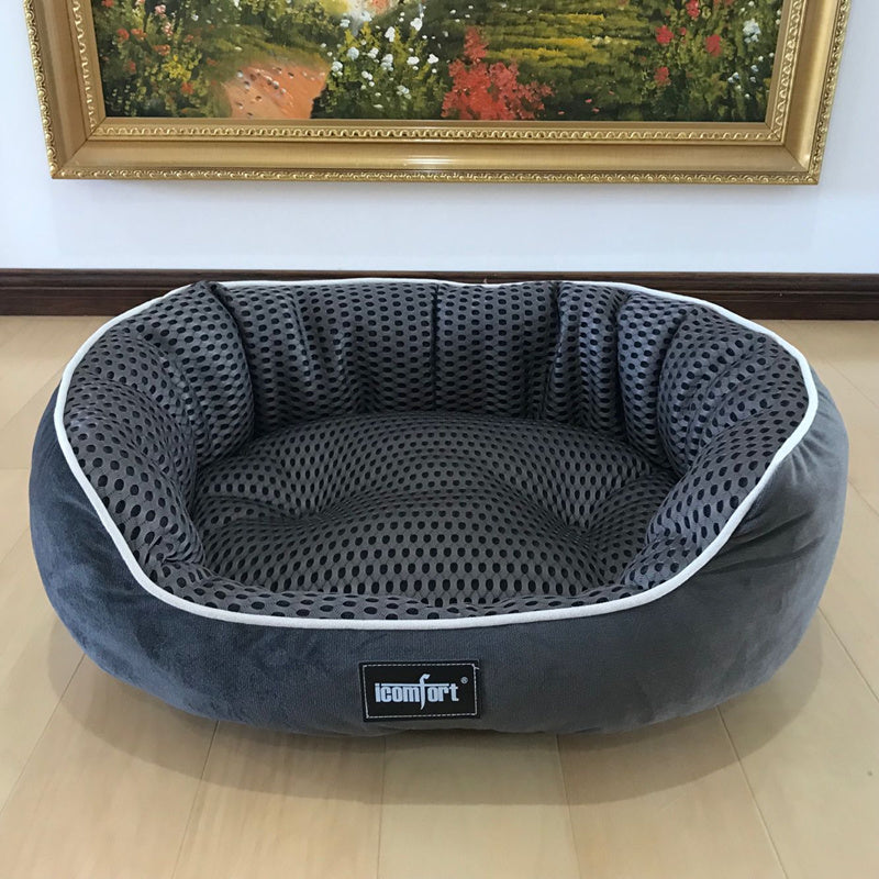 Zara’s Summer Comfort Bed – Cool Bliss for Furry Friends