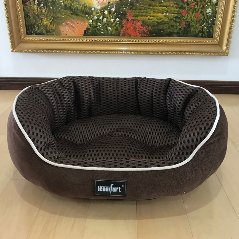 Zara’s Summer Comfort Bed – Cool Bliss for Furry Friends